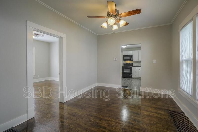 1542 S Willow Ave - Photo 7 of 26