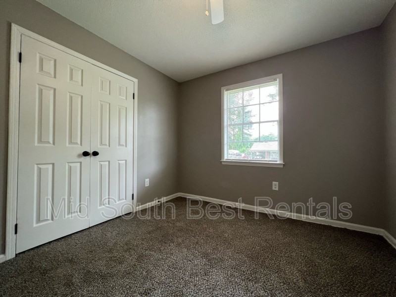 3950 N Trezevant St - Photo 4 of 8