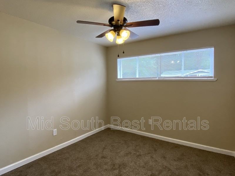 3507 Katherine St - Photo 4 of 7