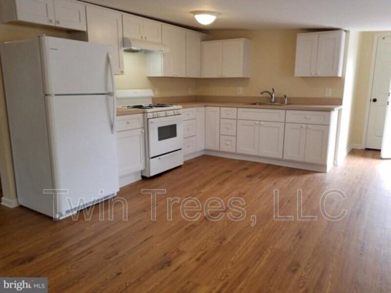 5727 Main St #A - Photo 3 of 5