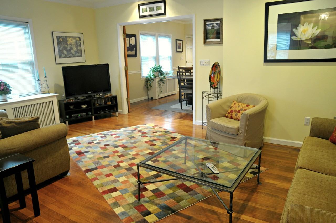 523 Carroll Ave - Photo 2 of 20