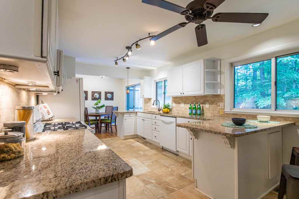 1541 Sagamore Dr Ne #0 - Photo 6 of 10