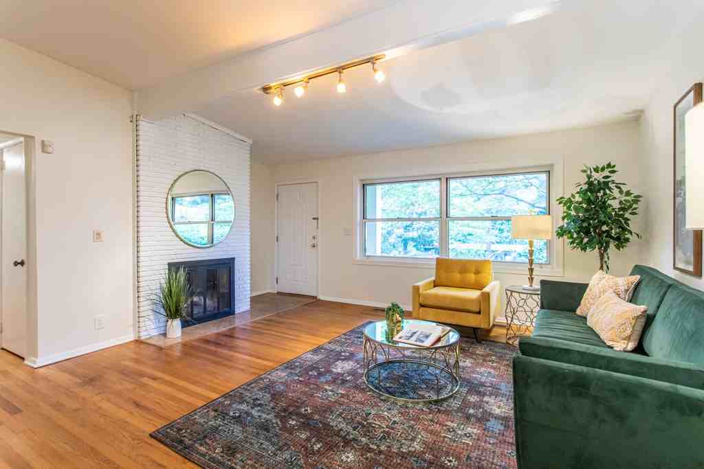 1541 Sagamore Dr Ne #0 - Photo 7 of 10