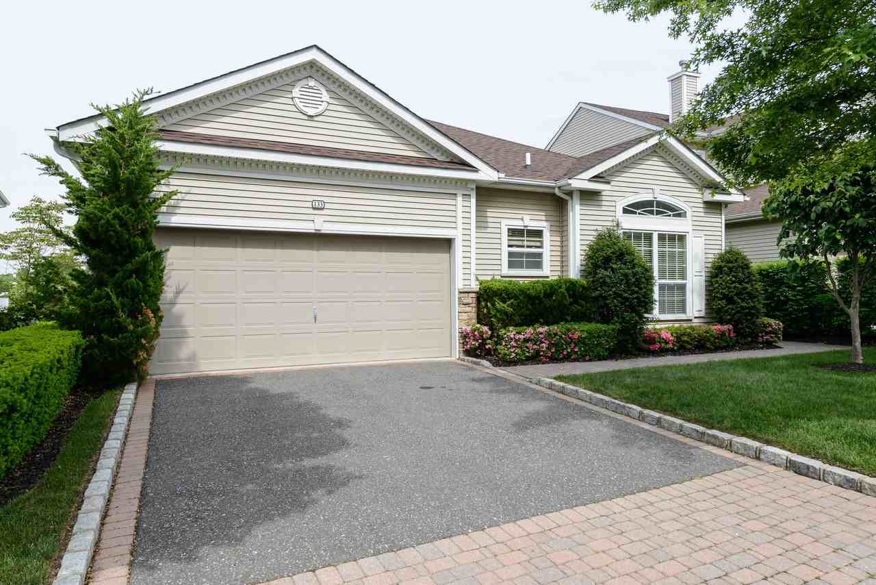 133 Hamlet Dr - Photo 2 of 20