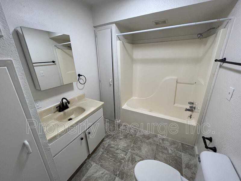 1036 Central Ave - Photo 2 of 13