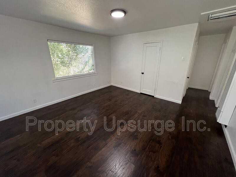 1036 Central Ave - Photo 3 of 13