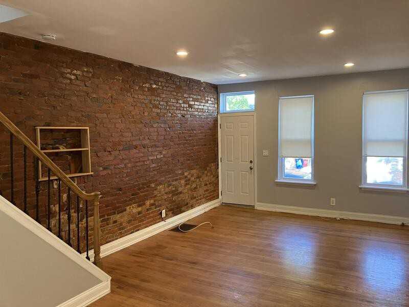 333 Point St - Photo 2 of 12