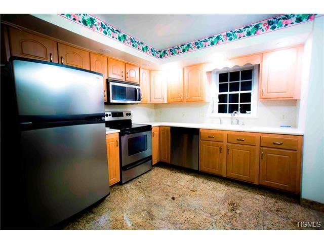 260 Commerce St - Photo 2 of 12