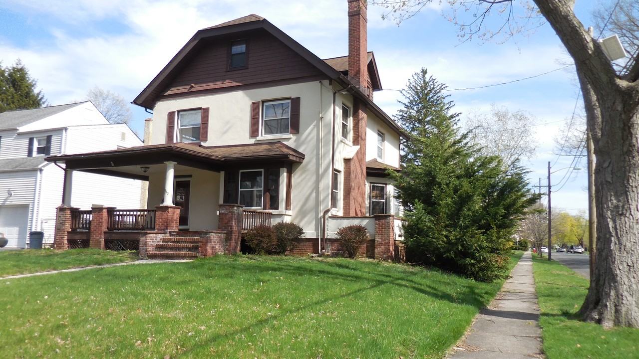 359 Mountain View Terrace - Photo 2 of 23