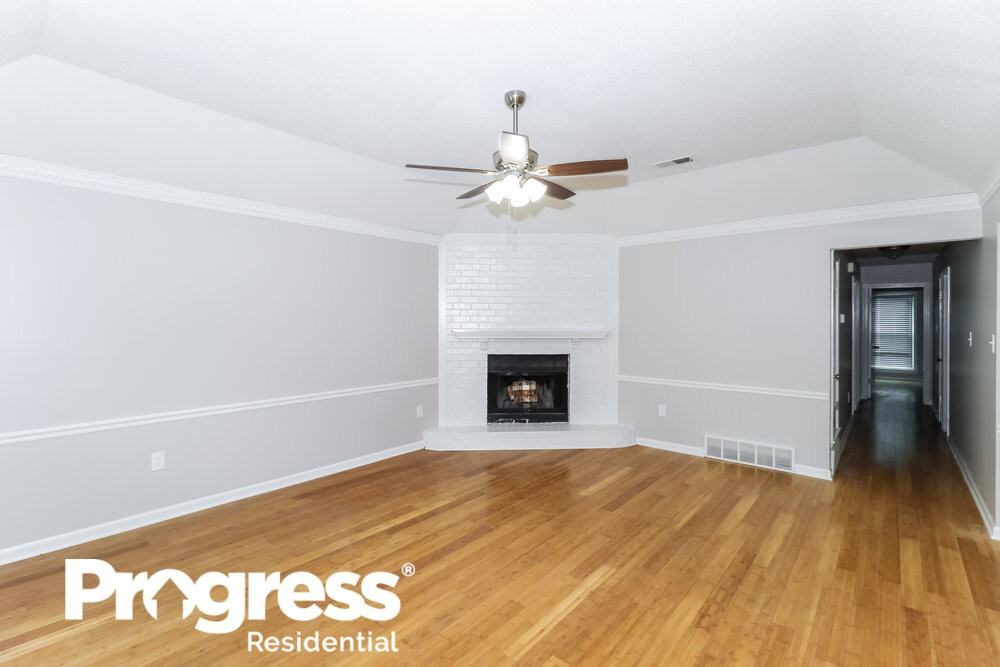 6293 Star Valley Dr - Photo 3 of 10