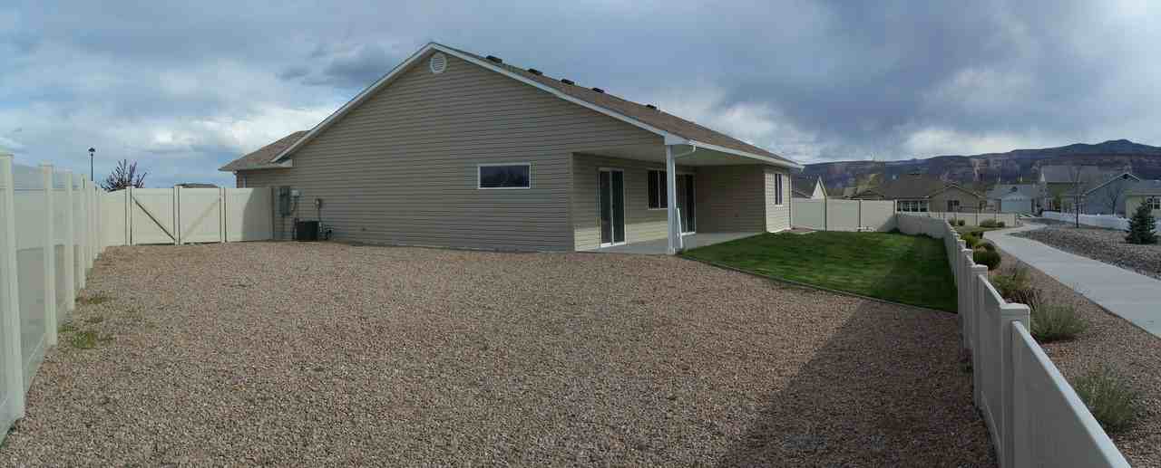 129 Altimont Ct - Photo 2 of 15