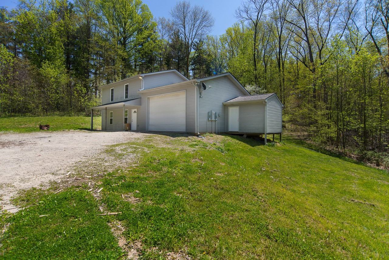 3280 Lincoln Hill Rd - Photo 2 of 25