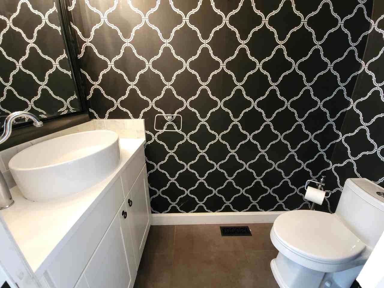 1560 Pitt River Rd - Photo 2 of 26