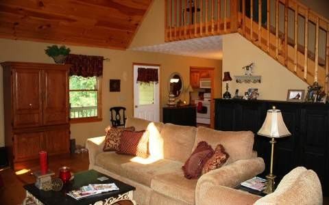 278 Lake Forest Dr - Photo 2 of 22