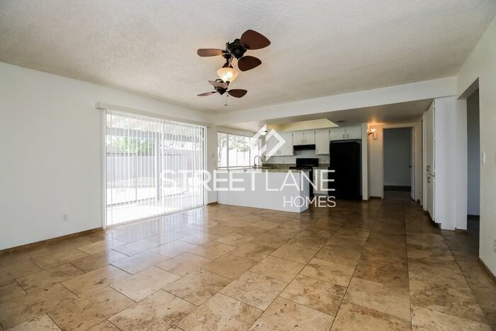 813 W Apollo Ave - Photo 3 of 15