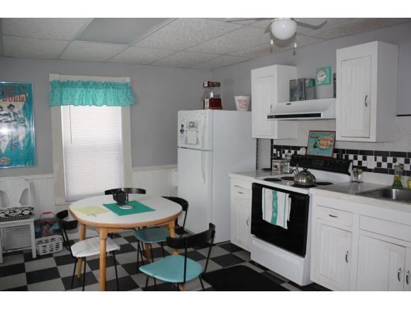 123 High St - Photo 3 of 10