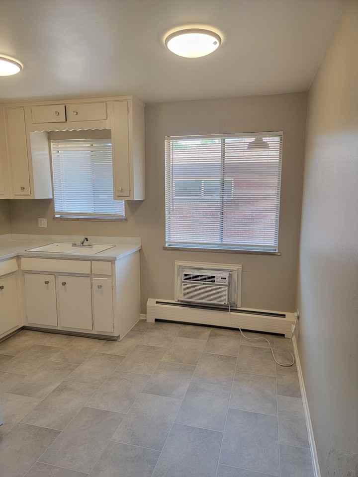 3054 West Colorado Avenue - Photo 2 of 10