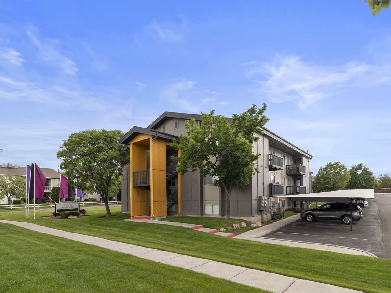 Revolve - Photo 2 of 50