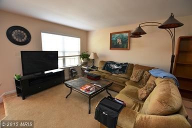 234 Frazer Dr - Photo 3 of 9