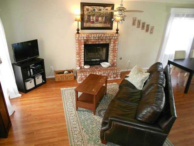 11458 Napolske Ct - Photo 2 of 6