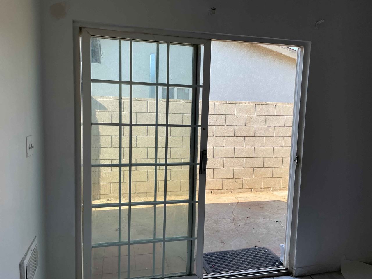 1844 Aileron Avenue - Photo 3 of 4