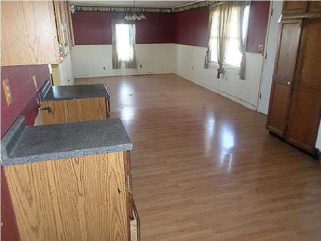 210 N Boundary Rd - Photo 2 of 19