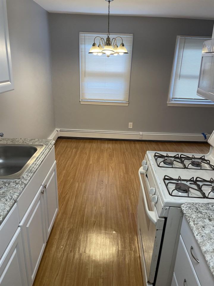 9 Hemlock Drive #59 - Photo 5 of 7