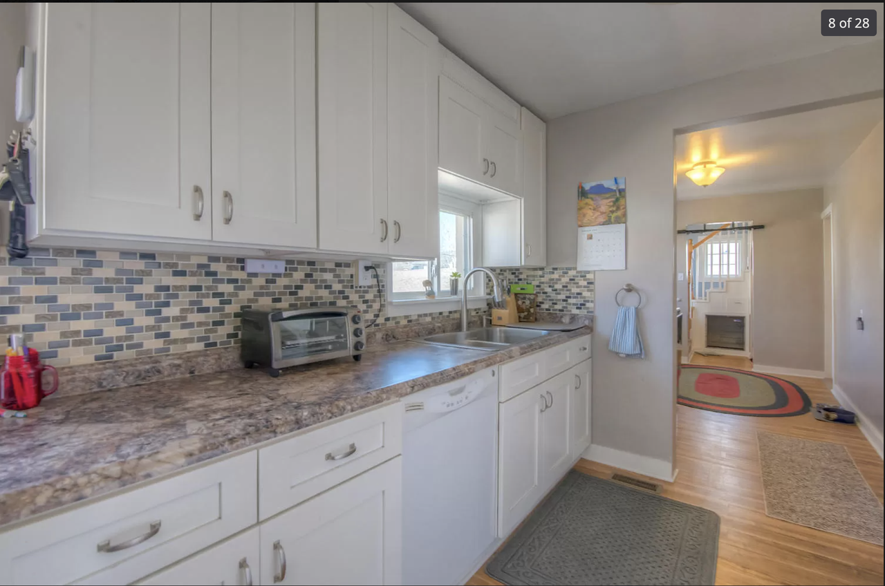 715 Hillside St #1 - Photo 4 of 19