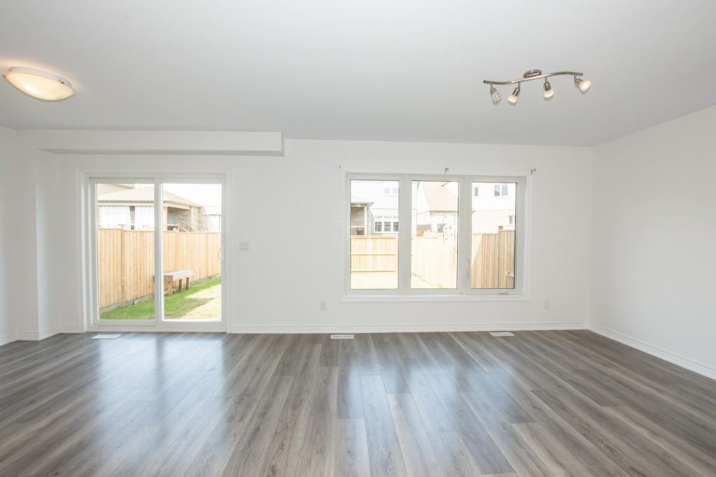 36 Viger Drive - Photo 2 of 20