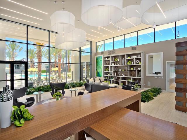 4350 S Hualapai Way - Photo 4 of 38