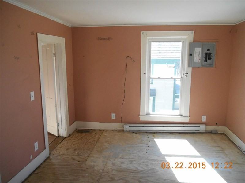 258 Broadway - Photo 2 of 7