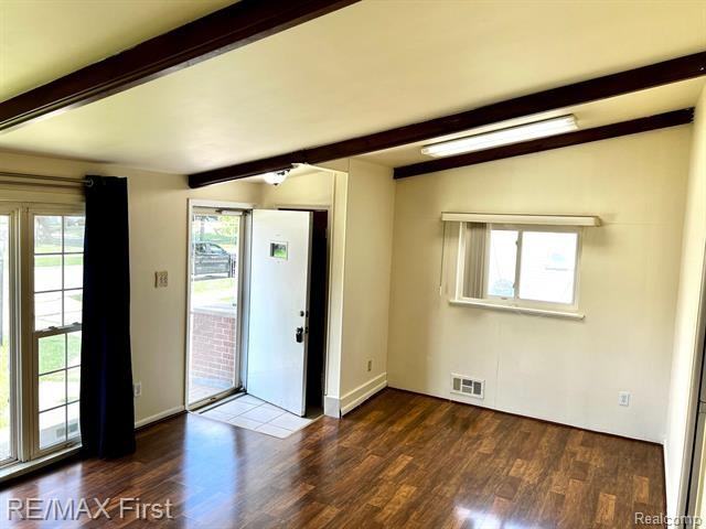 31030 Cousino Dr - Photo 5 of 28