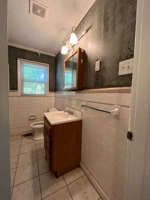 121 Ilhardt Ave - Photo 3 of 14