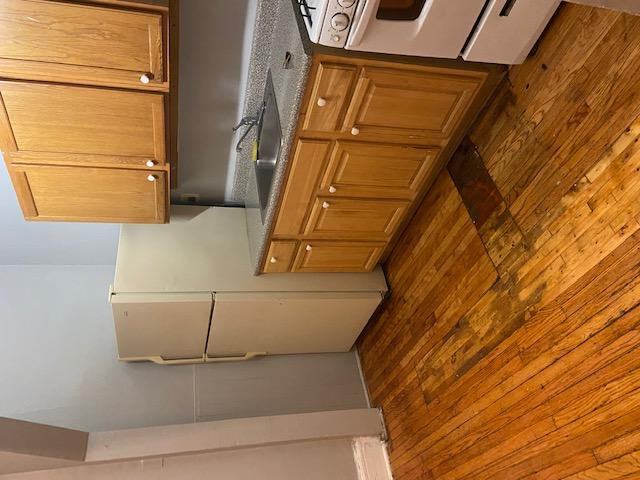 1410 - 1414 Genesee St, Apt. 9 - Photo 3 of 7
