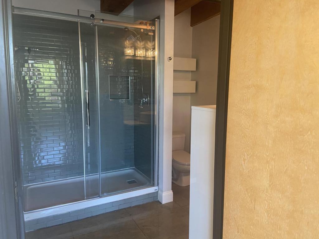 904 E Pearson St - Photo 5 of 5