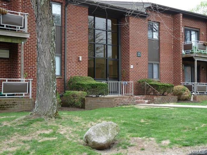 13 Darien Ct - Photo 2 of 2