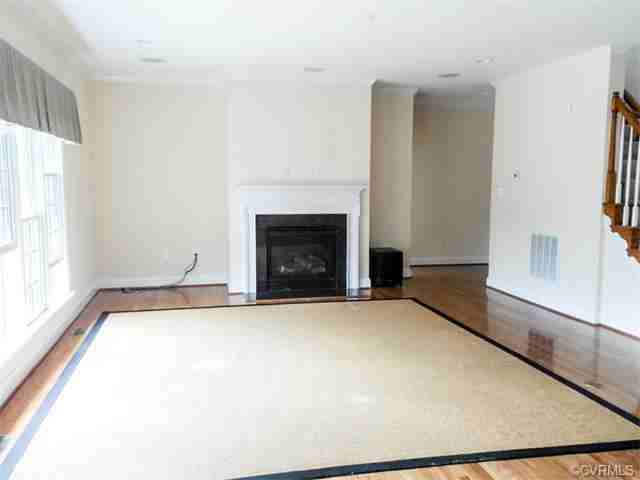 4012 Caddington Dr - Photo 3 of 15