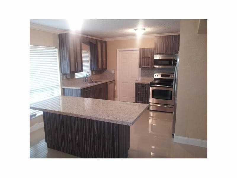 410 E Country Club Cir - Photo 3 of 10