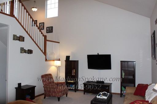 1711 E Vanetta Ln - Photo 3 of 12