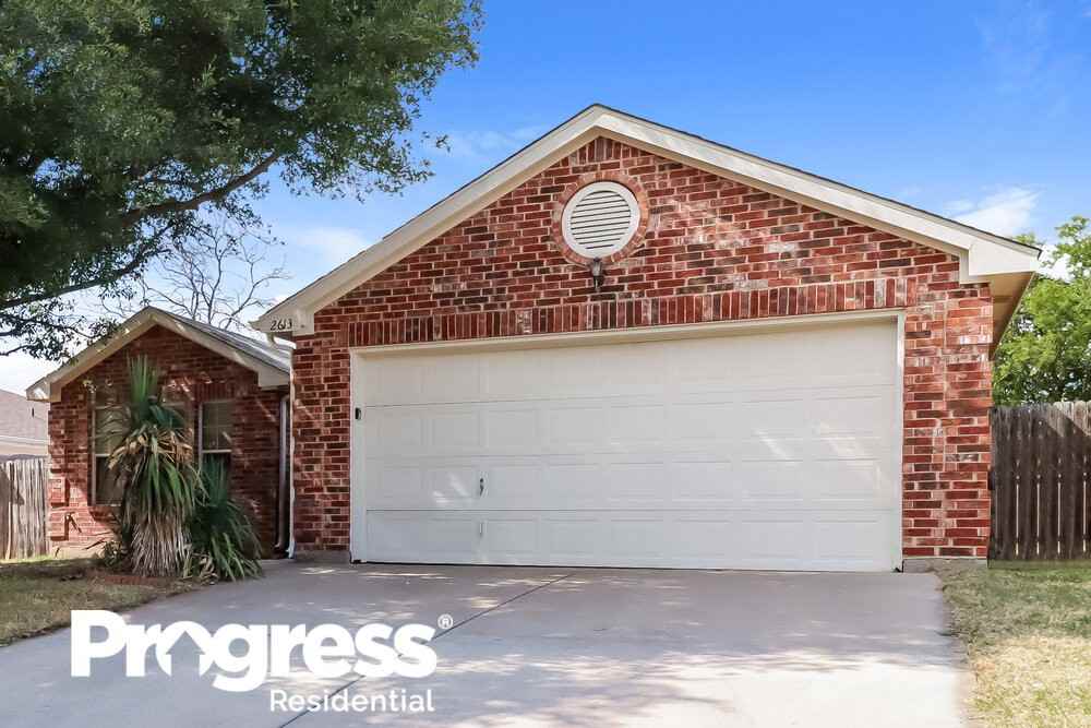 2613 Crix Ln - Photo 3 of 21