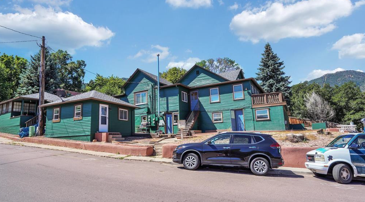 601 Manitou Ave #10 - Photo 7 of 12