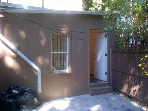 868 E Locust Ave - Photo 3 of 12