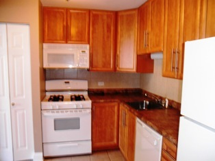 102 N Salem Ave - Photo 3 of 9