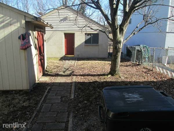 South Floyd Street - Photo 2 of 3