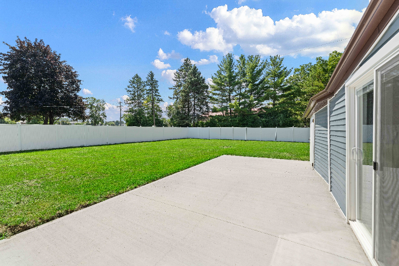 621 Cook St - Photo 6 of 18