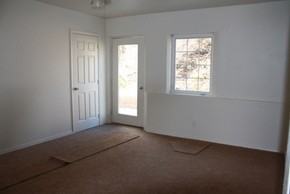 1510 E 4th St - Photo 2 of 5