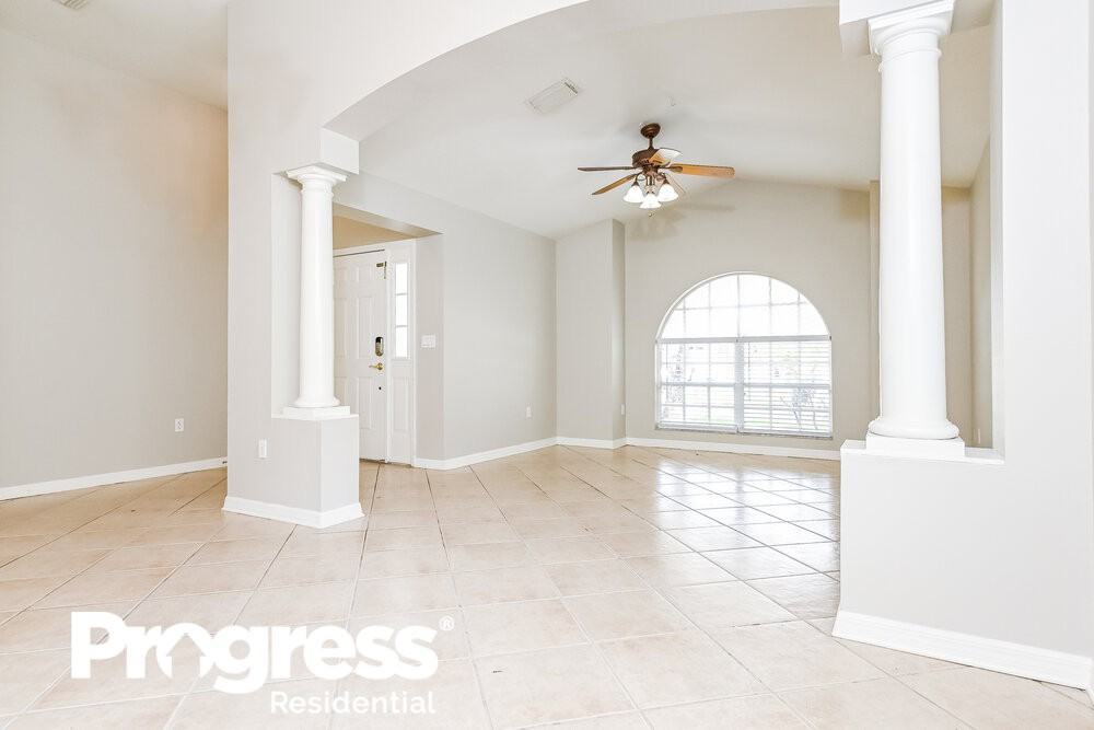 7613 Wiltshire Park Pl - Photo 3 of 16