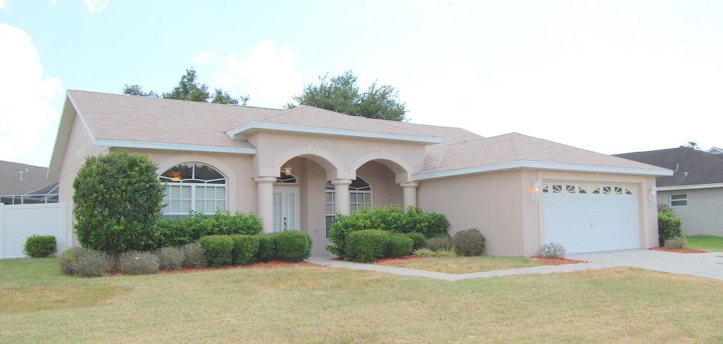 12630 Roseland Dr - Photo 2 of 16