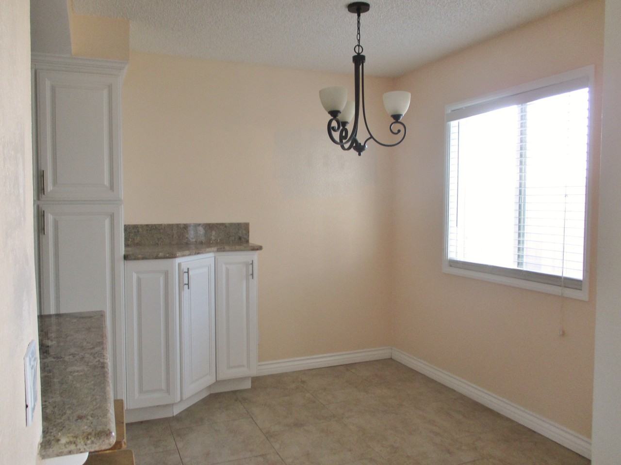 4815 Keywood Ln - Photo 3 of 20