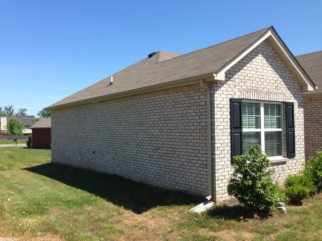 317 Birchclay Point N - Photo 2 of 14